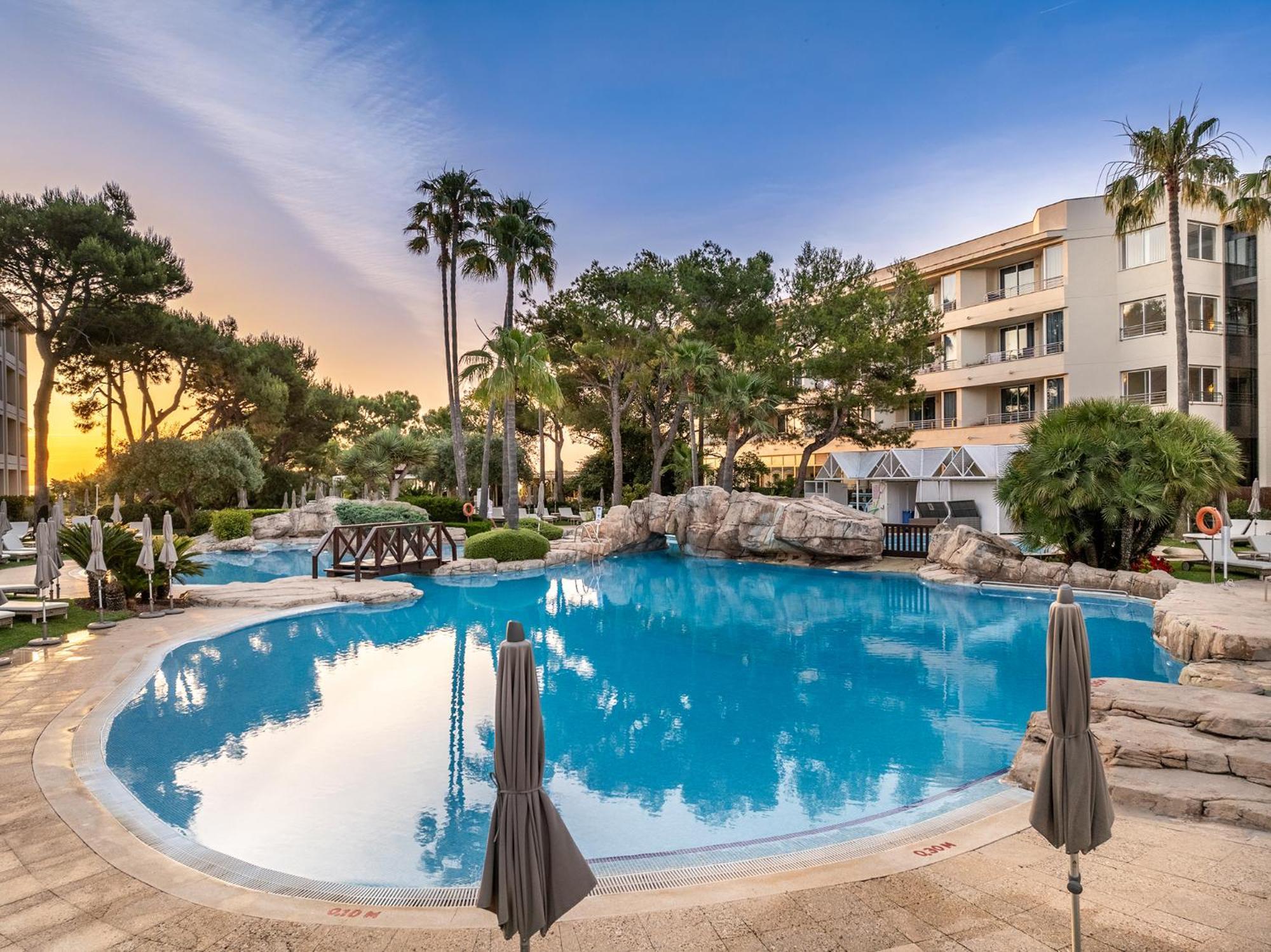 自然公园与水疗集团酒店 穆罗海滩 外观 照片 The pool at the hotel